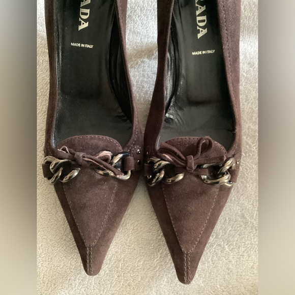Prada Ladies Suede Pumps - Picture 2 of 15